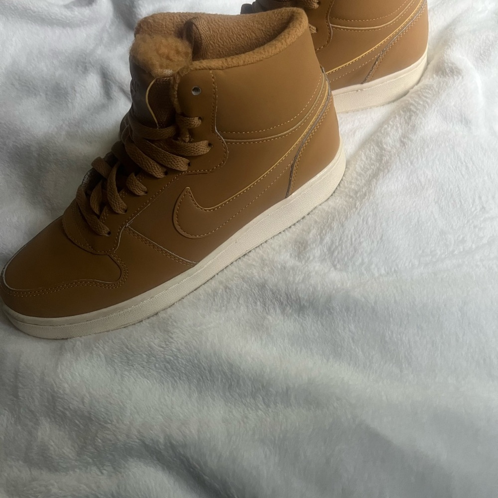 Nike Women's Brown High-Top Sneakers